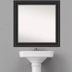 Espejo de pared de baño negro Amanti Art de 32" x 32" con borde sin bisel