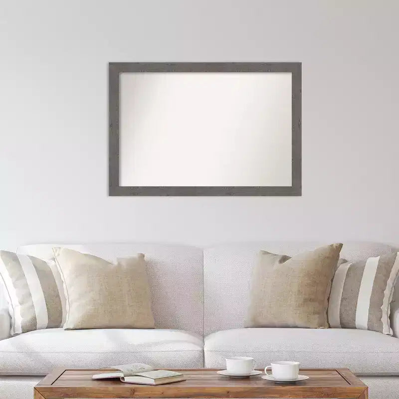 Espejo de pared estrecho rústico de tablones grises sin biselar de 101,6 cm x 71,12 cm - Amanti Art