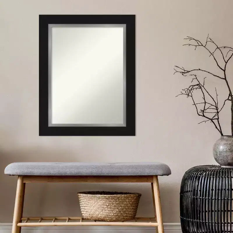 Espejo de pared Eva negro y plateado sin bisel de 24 x 30 pulgadas - Amanti Art: Decoración moderna rectangular para tocador