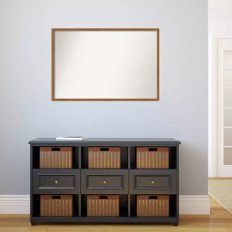 Espejo de pared de madera estrecho Carlisle Blonde de 37" x 25" sin bisel - Amanti Art: espejo de madera rectangular moderno con accesorios de montaje