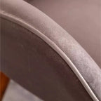 Roundhill Furniture Doarnin Sillón decorativo contemporáneo de terciopelo sedoso con botones y respaldo capitoné, chocolate