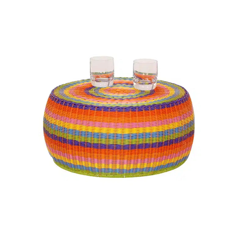 Mesa otomana de resina tejida a mano