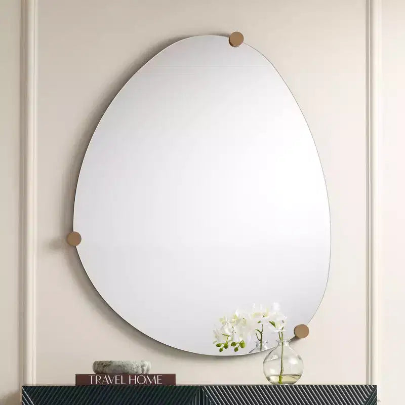 Possini Euro Design Possini Euro Marken 29 x 36 Espejo de pared champán de 3 pomos