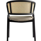 Juego de 4 sillas de comedor LeisureMod Ervilla con respaldo de mimbre y asiento de cuero con estructura de acero negro, cocina moderna de interior, comedor, asientos de mesa