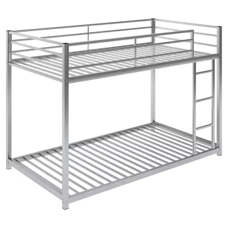 Litera baja doble sobre doble de metal Whisen con escalera y barandilla