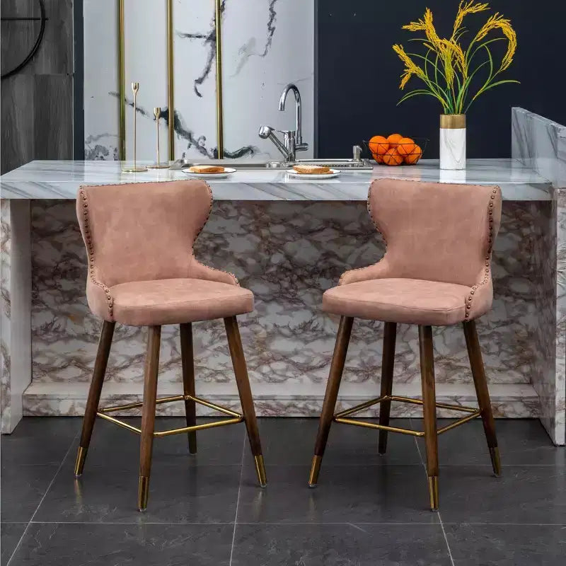 Roundhill Furniture Nevis Taburete de mostrador moderno de mediados de siglo de cuero sintético con ribete capitoné de cabeza de clavo, rosa, juego de 2