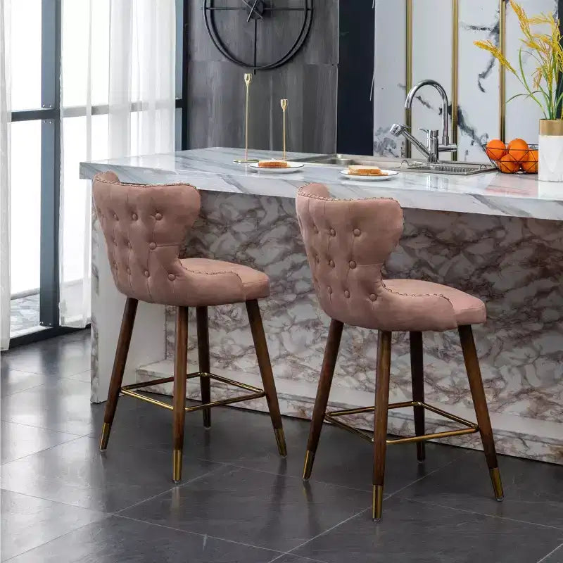 Roundhill Furniture Nevis Taburete de mostrador moderno de mediados de siglo de cuero sintético con ribete capitoné de cabeza de clavo, rosa, juego de 2