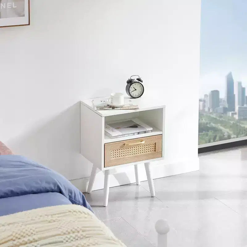 MAYEERTY - Mesa auxiliar de ratán con cajón y patas de madera maciza, mesa auxiliar para sala de estar, dormitorio, color blanco