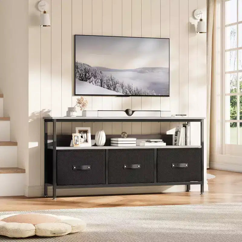 Mueble de TV negro de 55 pulgadas con cajones grises, centro de entretenimiento estilo cómoda para almacenamiento en sala de estar y dormitorio
