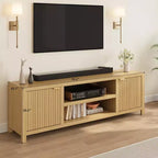Mueble para TV Garvee 70 con almacenamiento, puerta estriada y tirador dorado, mueble de TV de madera para sala de estar, dormitorio