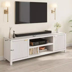 Mueble para TV Garvee 70 con almacenamiento, puerta estriada y tirador dorado, mueble de TV de madera para sala de estar, dormitorio
