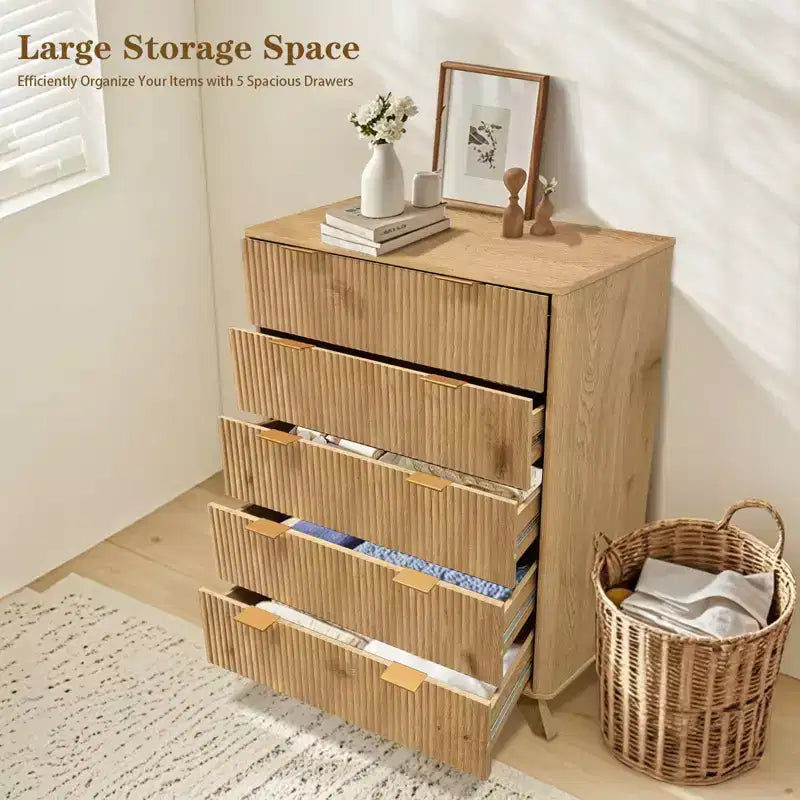 Cómoda acanalada de 5 cajones para dormitorio, cómoda alta moderna de 119 cm, organizador de cajones de madera para dormitorio, sala de estar, pasillo, entrada