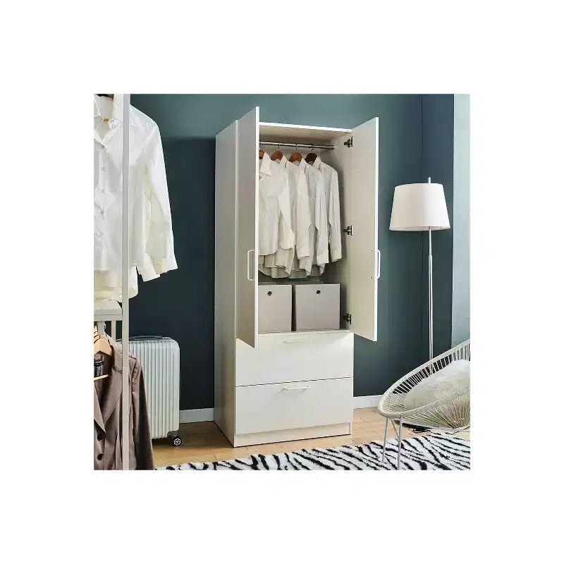 Armario de madera de dos puertas HomeStock Emma con dos cajones y barras para colgar en blanco