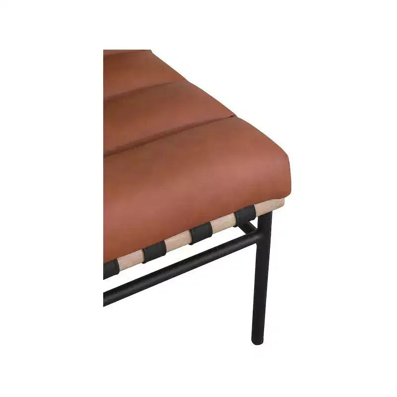 Meridian Furniture, Sillón decorativo de piel vegana Burke