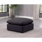 Meridian Furniture, Otomana de cuero vegano Indulge