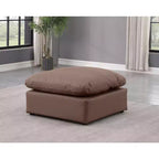 Meridian Furniture, Otomana de cuero vegano Indulge
