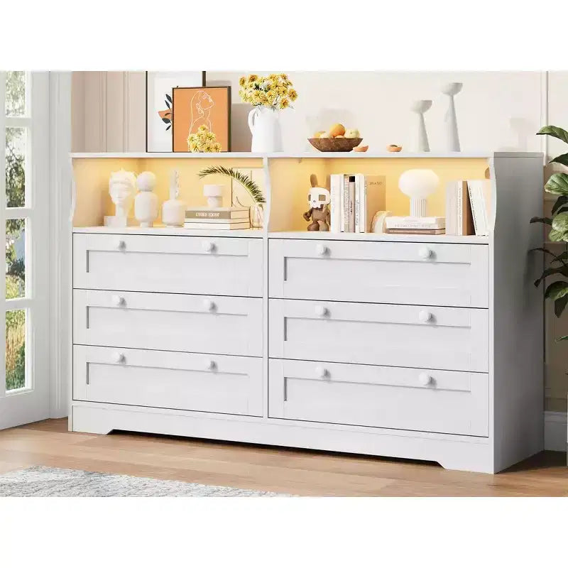 Cómoda de 6 Cajones con LED y Regleta, Cómodas y Cajoneras con Gabinete de Almacenamiento para Dormitorio, Soporte de TV de Madera de 55" de Ancho