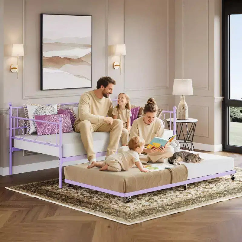 Cama de día con nido, Cama nido doble con cabecero en forma de corazón para niños, Cama de día de metal resistente con soporte de listones de acero, Cama de día doble púrpura