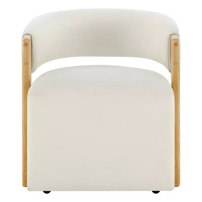 Silla de comedor tapizada Spruce&Spring con reposabrazos de madera y ruedas ocultas