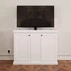 Estación de juegos Famapy Smart Lift, altura ajustable, control inteligente/orificios dobles para gestión de cables, ideal para pantallas de 50 pulgadas en salas de juegos/entretenimiento en el hogar