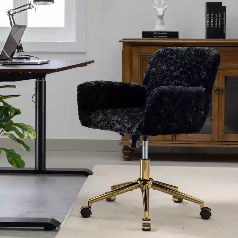 Silla de oficina Okak Velvet, silla de escritorio con base metálica dorada, silla giratoria con altura ajustable para oficina, hogar