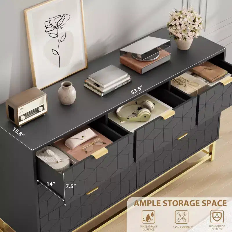 Cómoda para dormitorio, 7 cajones con tiradores y patas de metal dorado, cómoda moderna para armario