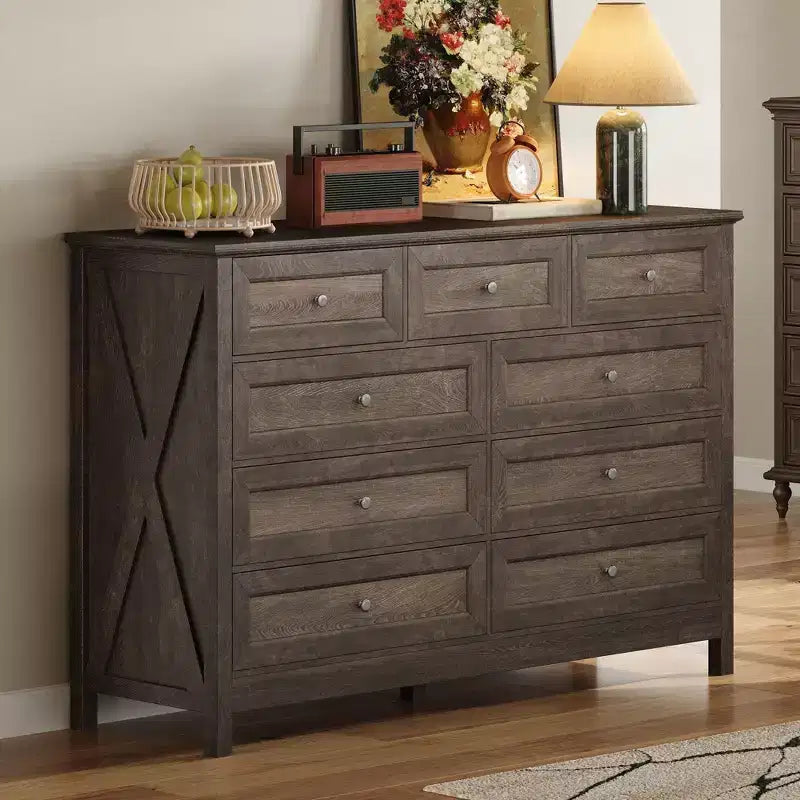Cómoda rústica moderna Okak de 9 cajones con tiradores plateados, cómoda de madera minimalista, cómoda para dormitorio, recibidor