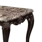 Mesa auxiliar Royal Hampton, madera nogal oscuro, detalles tallados, 28 pulgadas