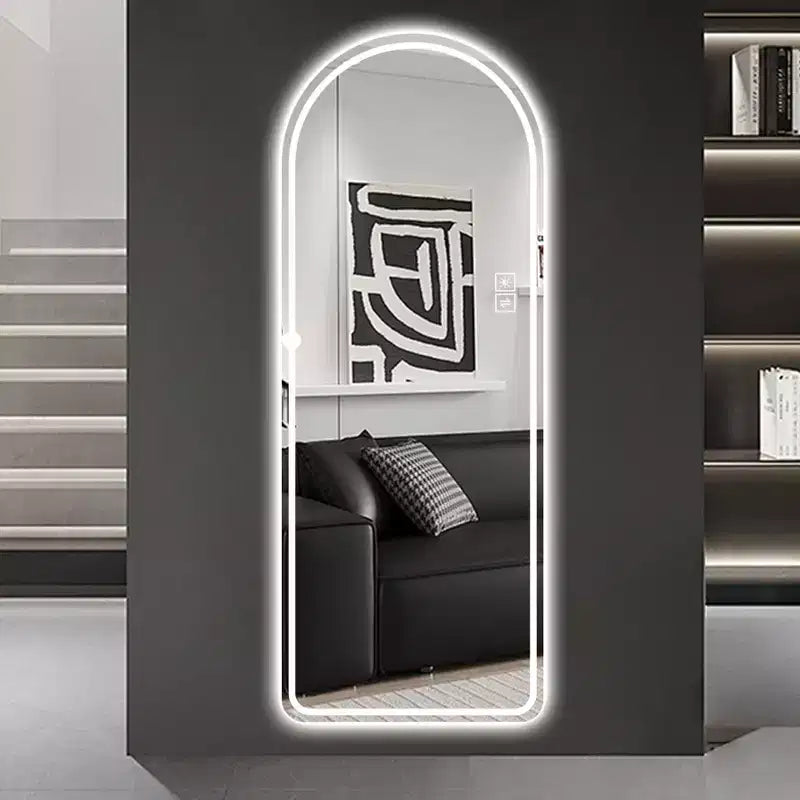 Espejo de cuerpo entero LED arqueado moderno GDFStudio Astra de 65 pulgadas de alto con modos de luz ajustables