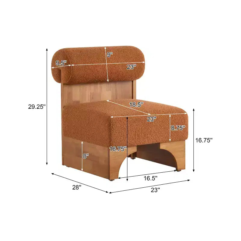 Sillón Homy Casa con respaldo enrollado y base de madera maciza, tapicería de bouclé