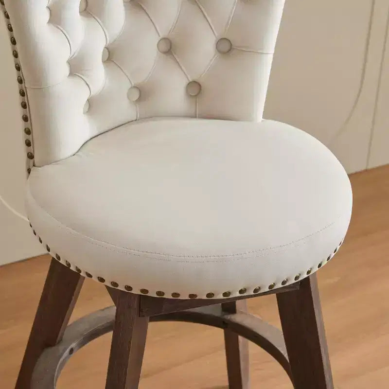 Taburetes de barra Okak de 26 pulgadas, juego de 2 con giro de 360 grados, taburetes de bar tapizados de terciopelo con respaldo capitoné y patas de madera para isla de cocina, barra de bar para el hogar