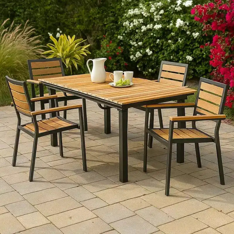 Mesa de comedor extensible para exteriores Royal Hampton de 62 a 84 pulgadas, aluminio, marrón