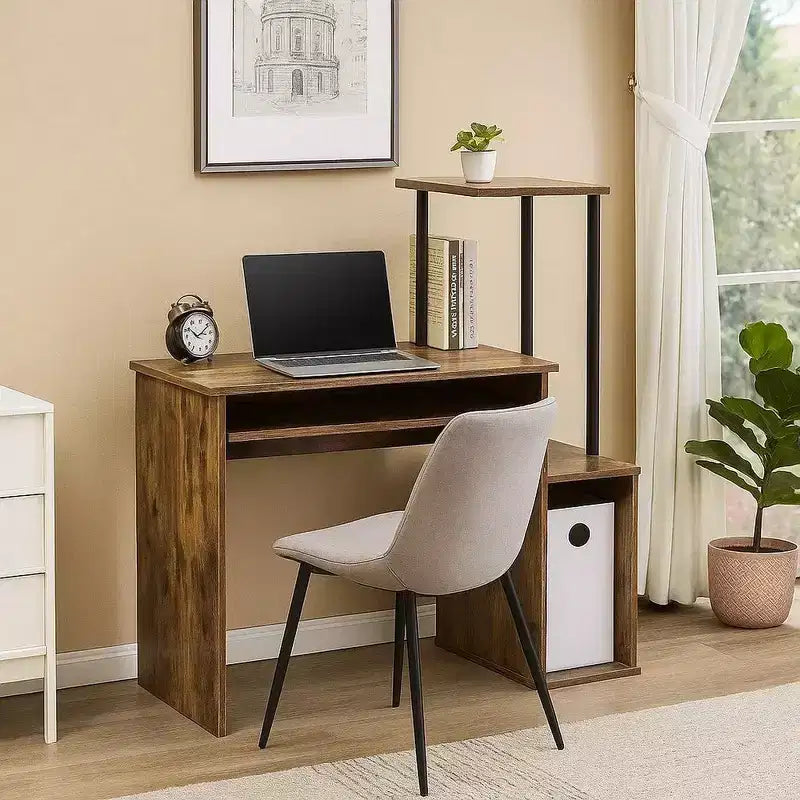 Escritorio para computadora Royal Hampton con estantería incorporada, roble desgastado y negro