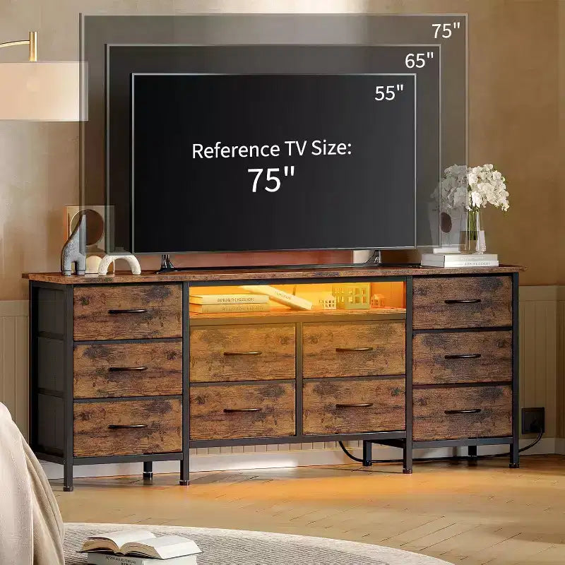 Mueble de TV para televisores de 65-75 pulgadas, cómoda larga de 10 cajones con tomas de corriente y luces LED, centro de entretenimiento de 63 pulgadas, mueble de TV con cajones de almacenamiento