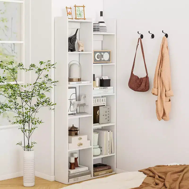 Estantería de 11 niveles Costway con kits antivuelco, estante de exhibición de madera en forma de árbol