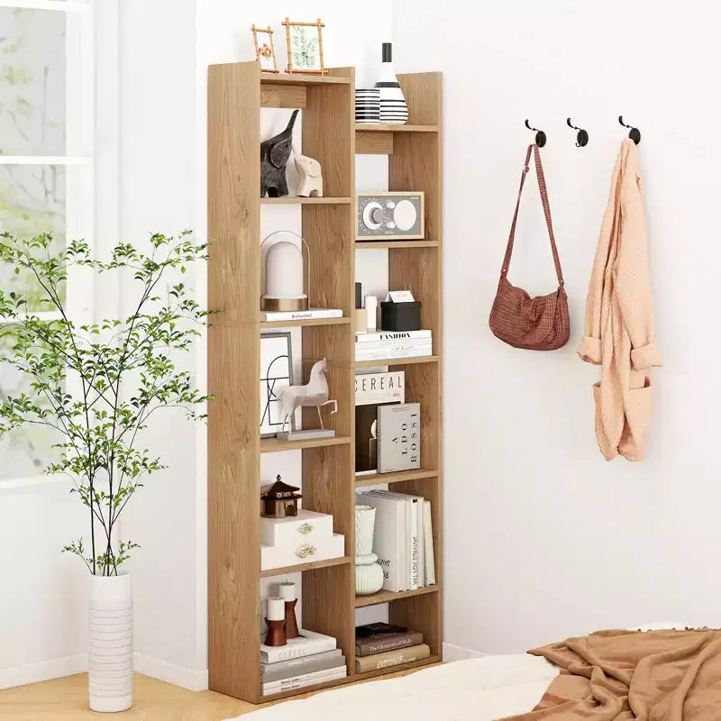 Estantería de 11 niveles Costway con kits antivuelco, estante de exhibición de madera en forma de árbol