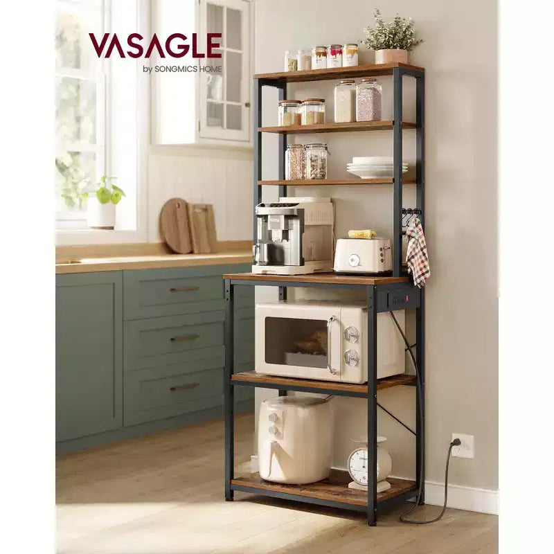 Estante para panaderos con toma de corriente, estante para barra de café de 65.7 pulgadas con estante ajustable y 6 ganchos, soporte para microondas para cocina