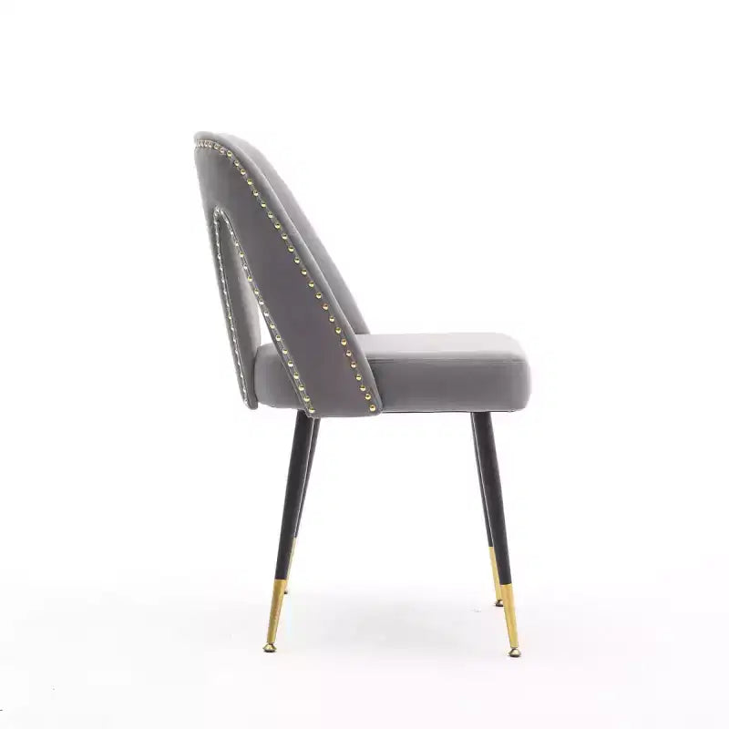Juego de 2 sillas de comedor tapizadas en terciopelo, sillas decorativas con ribete de tachuelas y patas de metal negro con punta dorada para cocina o comedor - Panipeachy