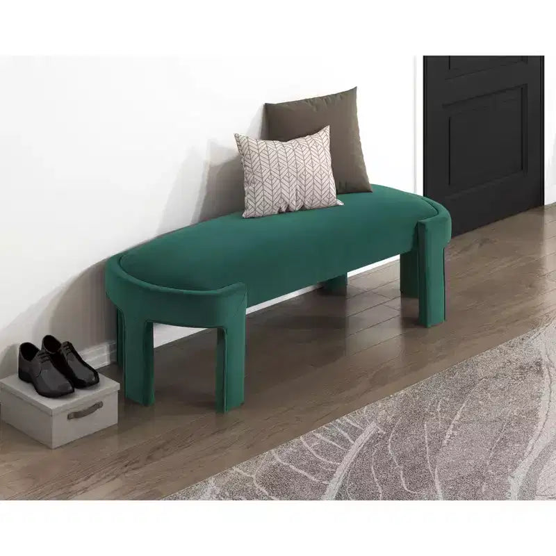 Banco tapizado de tela de terciopelo moderno y elegante Okak con estructura de madera contrachapada, otomana ovalada de lujo cómoda para dormitorio, recibidor