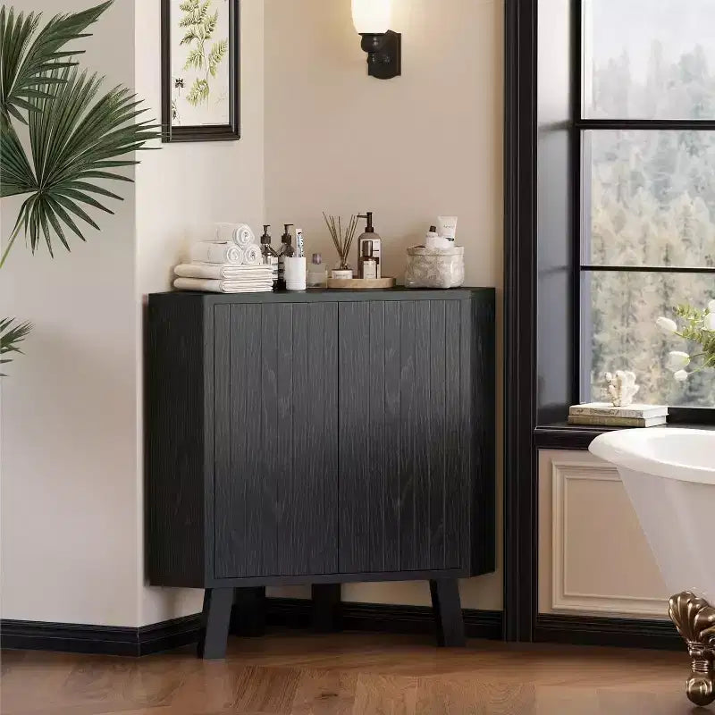 Gabinete esquinero rústico de 3 niveles con estante ajustable, mesa esquinera de madera con puertas y mesa auxiliar triangular para sala de estar y cocina
