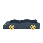 Cama plataforma GDFStudio Dean con forma de coche, ruedas y almacenamiento