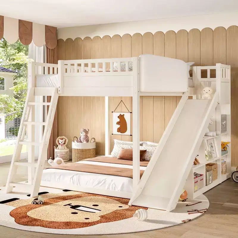 Cama alta Bellemave con cabecero tapizado y estantes de almacenamiento, estructura de cama alta de madera maciza con escalera y tobogán para niños