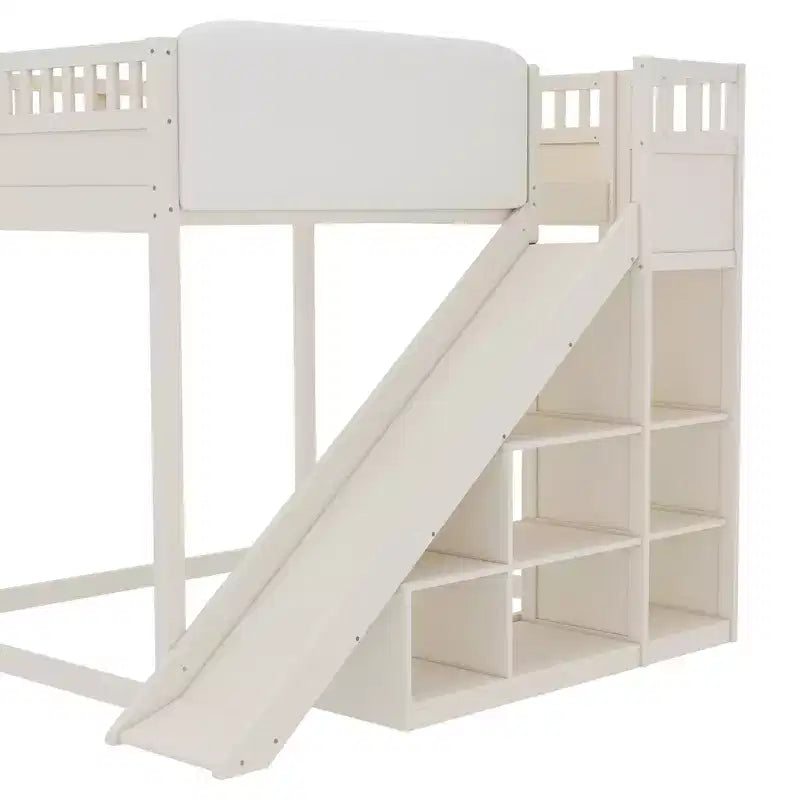 Cama alta Bellemave con cabecero tapizado y estantes de almacenamiento, estructura de cama alta de madera maciza con escalera y tobogán para niños