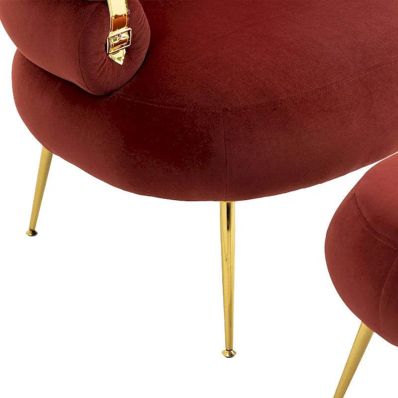 Sillón tapizado de barril color rojo vino con otomana y patas de metal