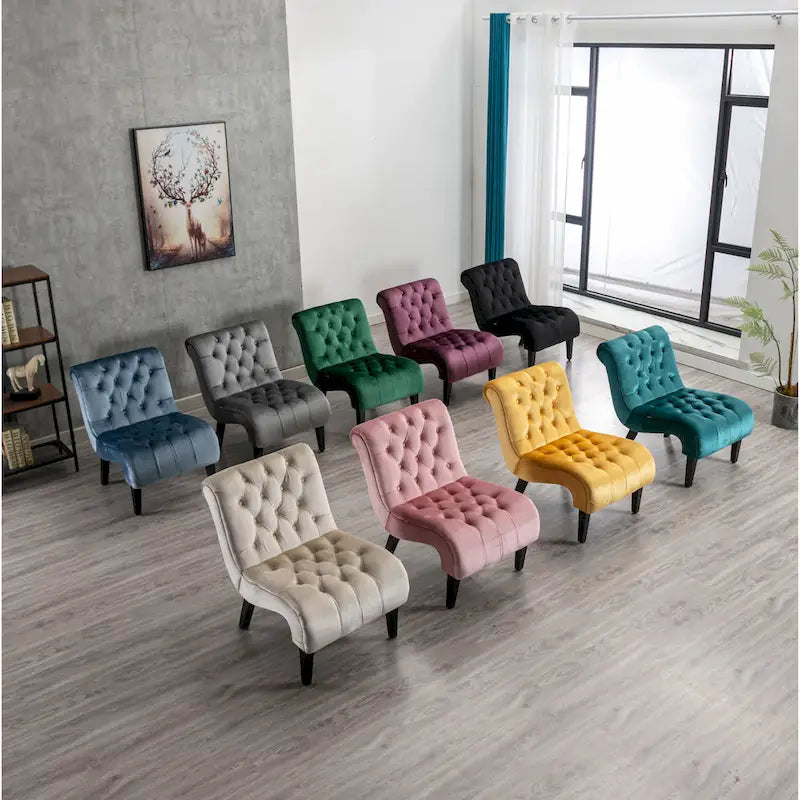 Sillón decorativo de terciopelo beige con capitoné y patas de madera