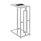 Mesa auxiliar Town Square Chrome Faux Marble C, mármol blanco/cromo - Breighton Home: Diseño versátil que se desliza debajo del sofá, estructura geométrica