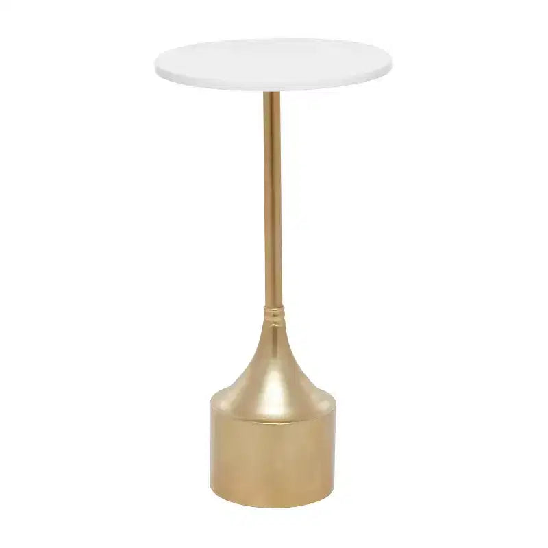 Mesa auxiliar de pedestal contemporánea de metal y mármol dorado - Olivia & May