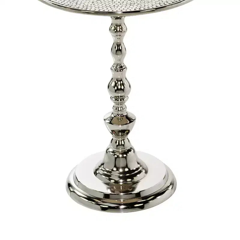 Mesa Pedestal de Aluminio Glam Plateada - Olivia & May: Acento Redondo de Lujo, 20" de Altura, Tablero de Metal, 15.6" de Ancho