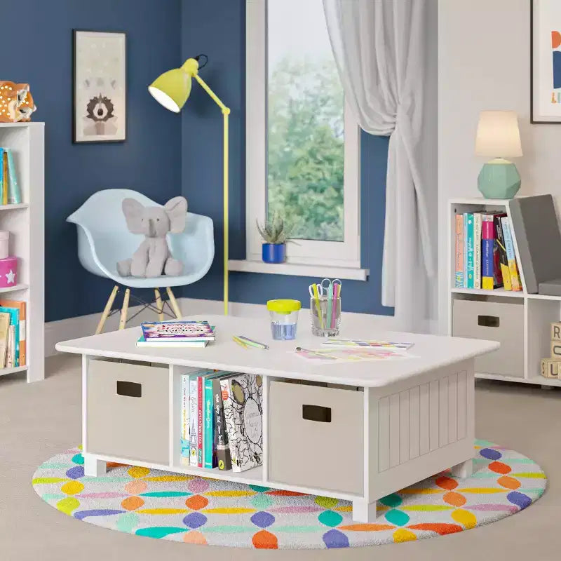 Mesa de actividades y juegos para niños RiverRidge con 6 compartimentos de almacenamiento, blanca con 2 cubos de tela