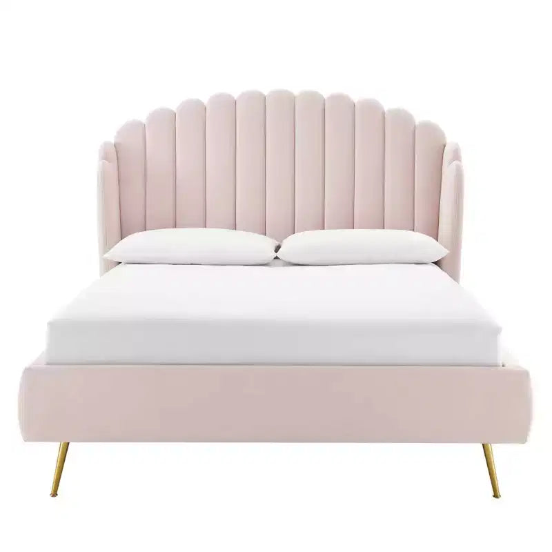 Cama de plataforma con respaldo alado de terciopelo Queen Lana Performance - Modway
